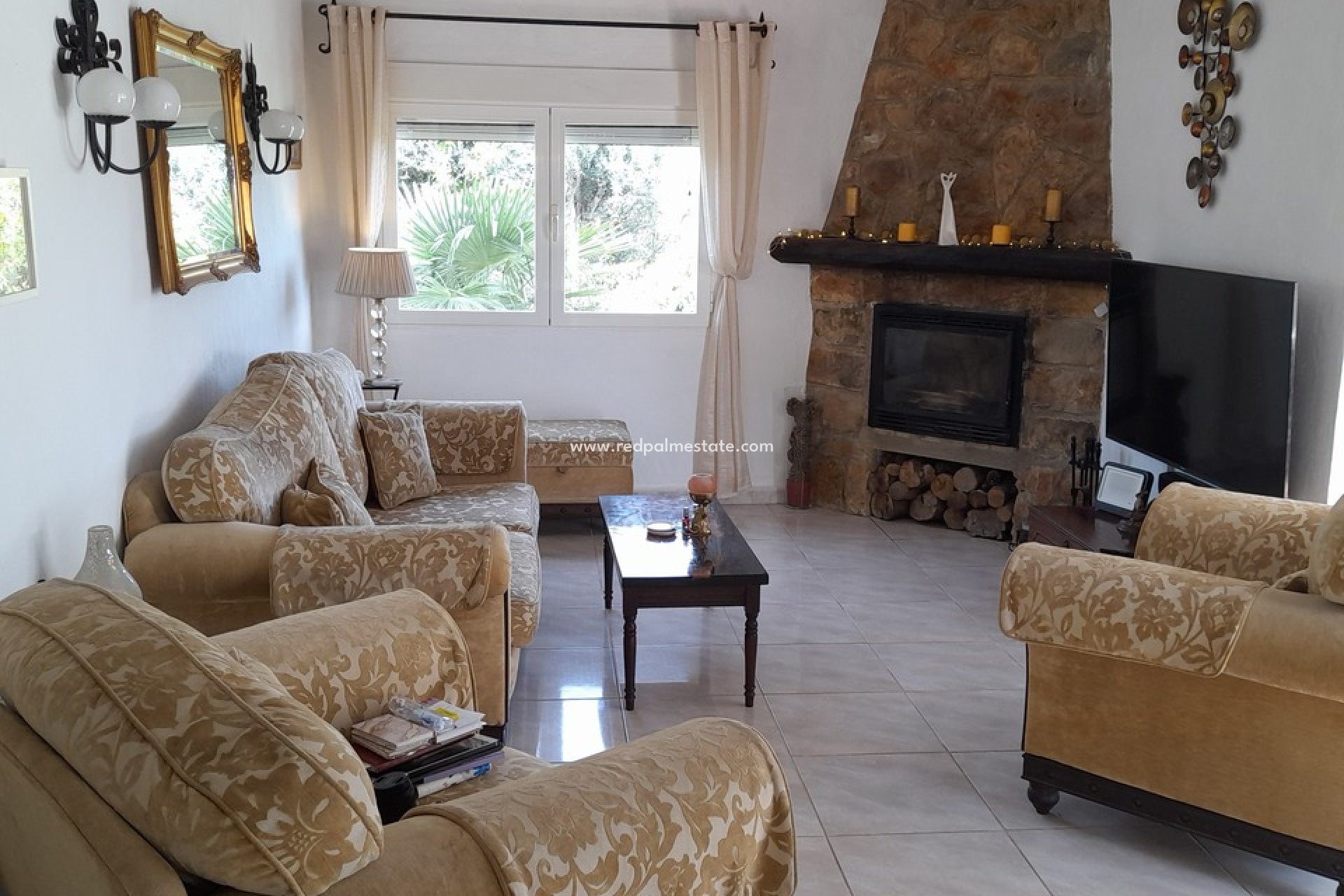 Revente - Villa -
Orba - Inland