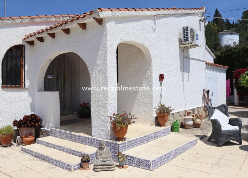 Revente - Villa -
Orba - Inland
