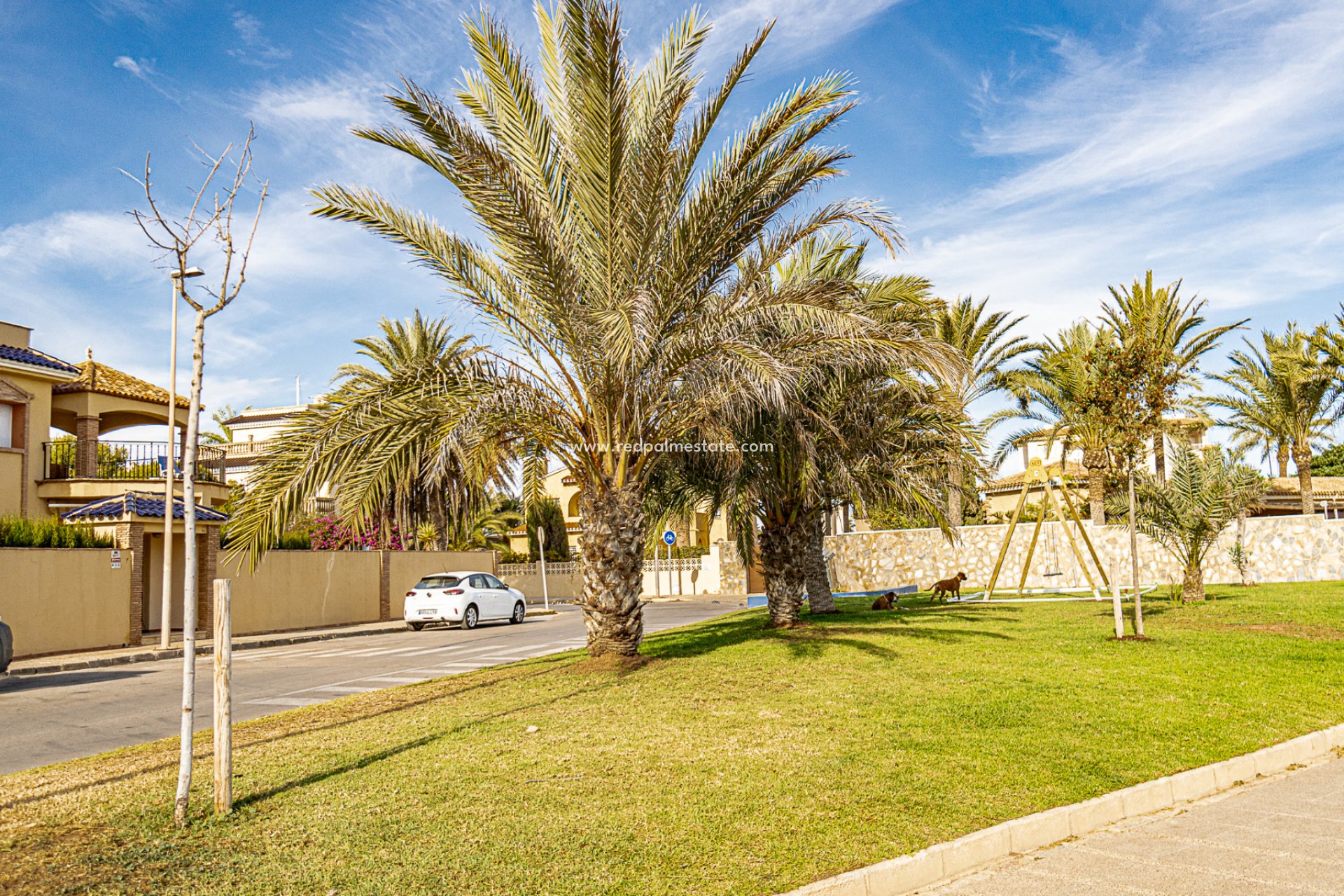 Revente - Villa -
Orihuela Costa - Beachside
