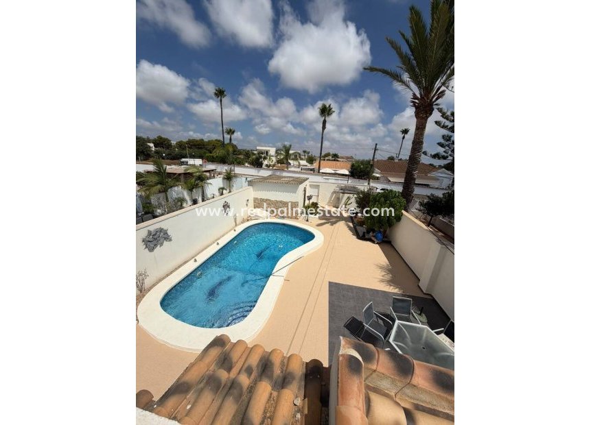 Revente - Villa -
Orihuela Costa - Cabo Roig