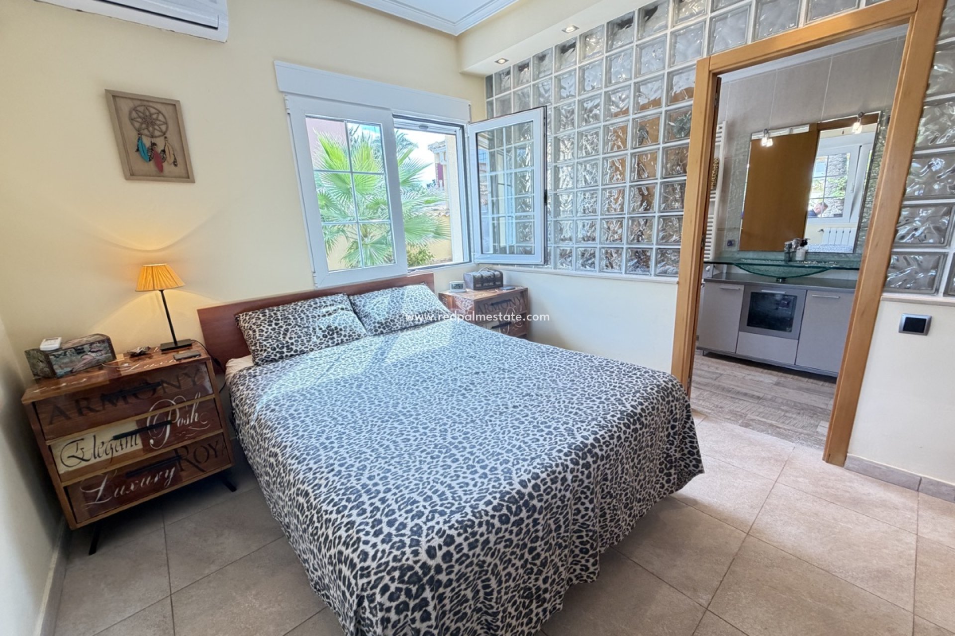 Revente - Villa -
Orihuela Costa - Cabo Roig