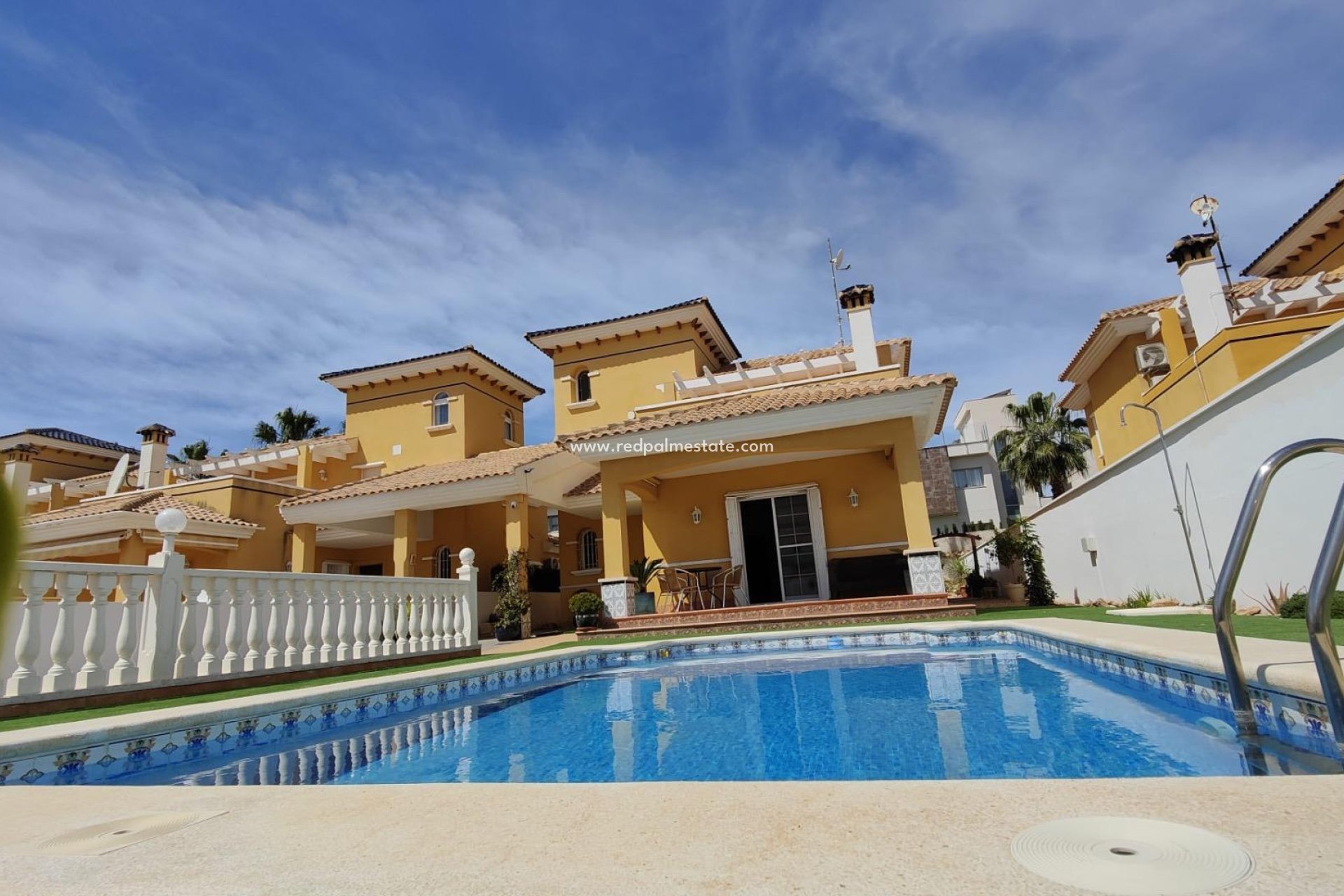 Revente - Villa -
Orihuela Costa - Cabo Roig