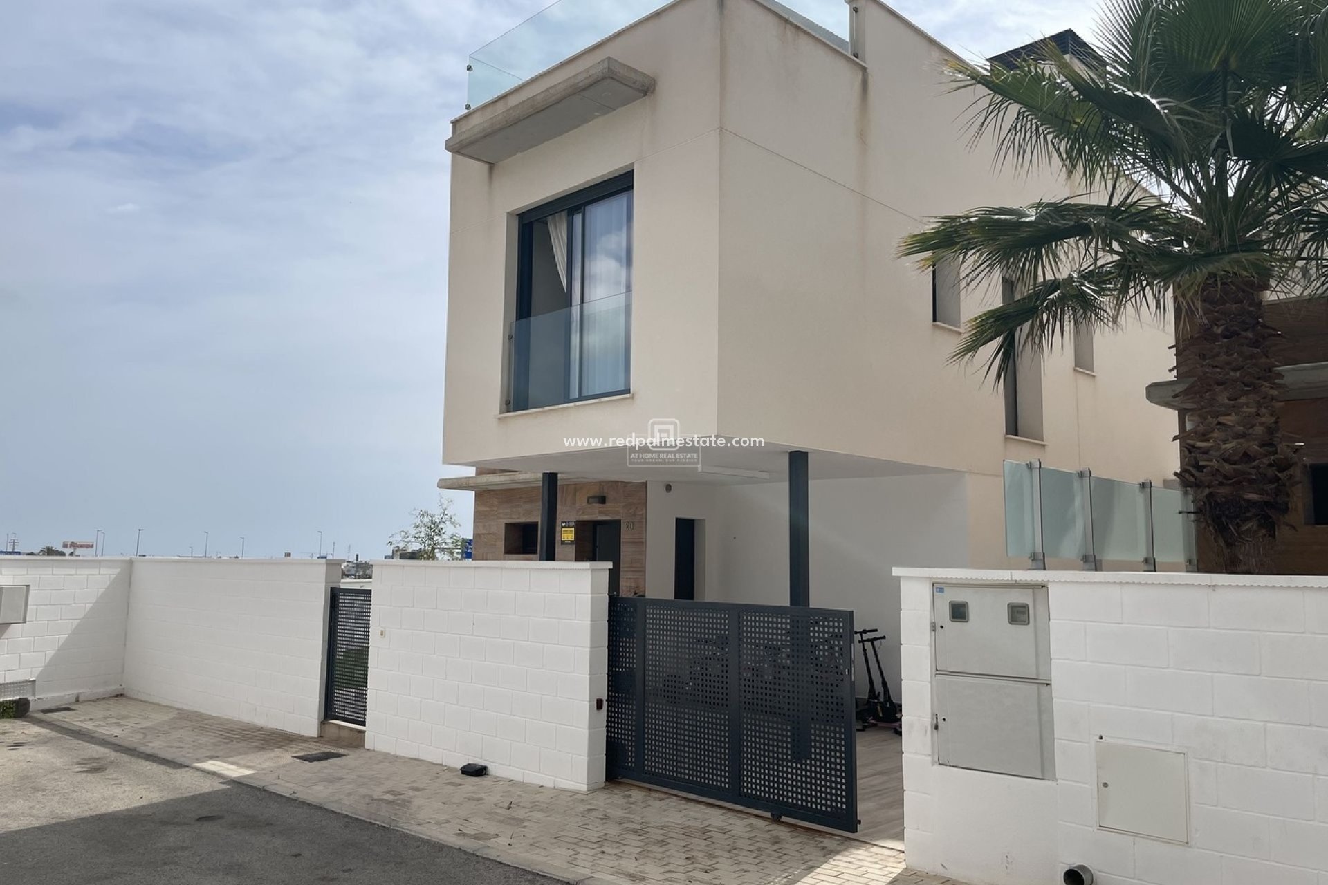 Revente - Villa -
Orihuela Costa - Cabo Roig