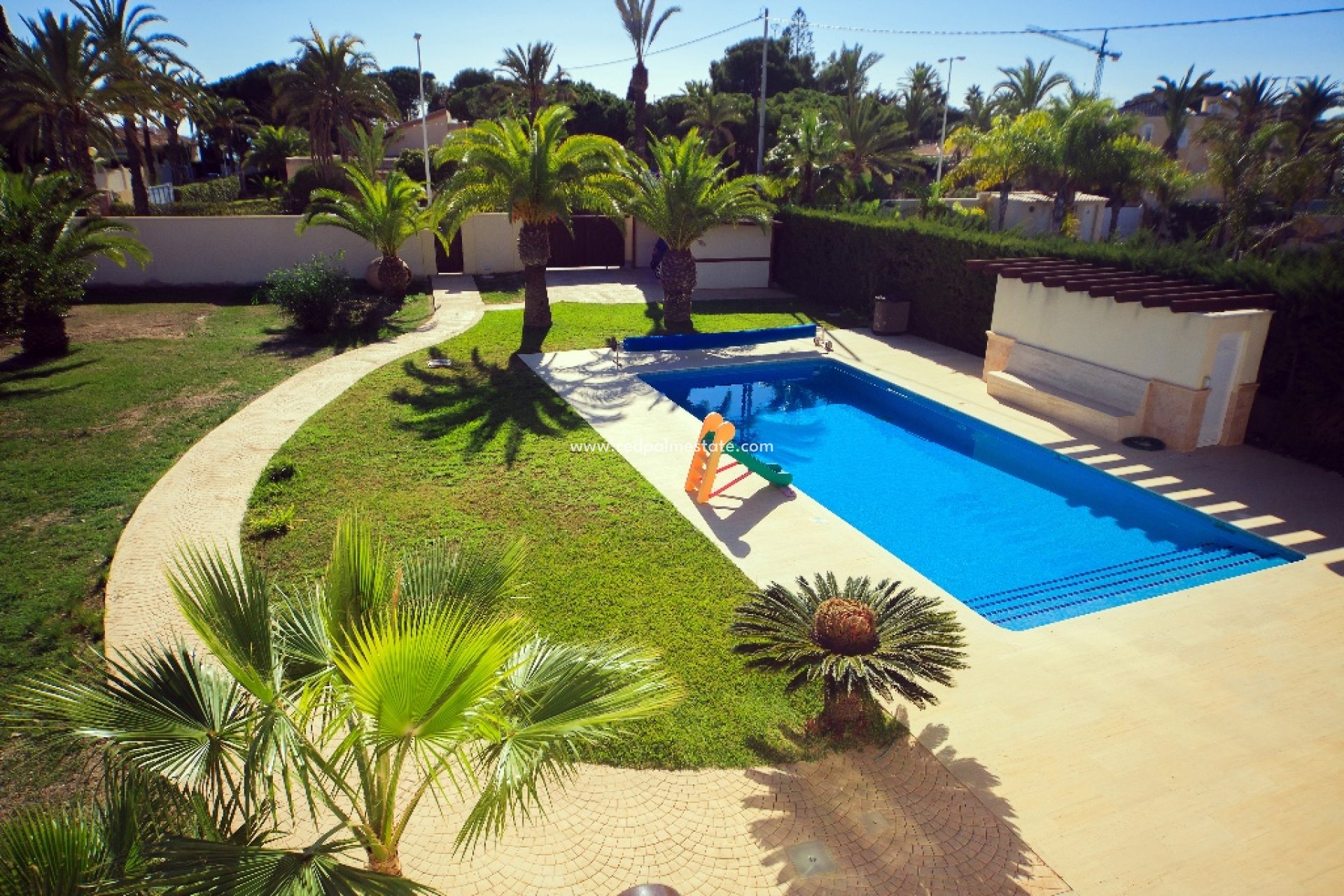Revente - Villa -
Orihuela Costa - Cabo Roig