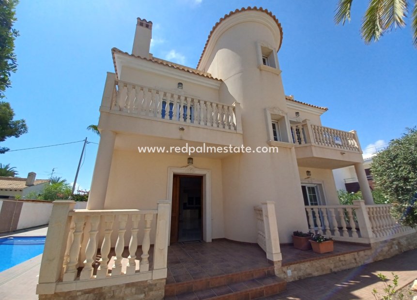 Revente - Villa -
Orihuela Costa - Cabo Roig