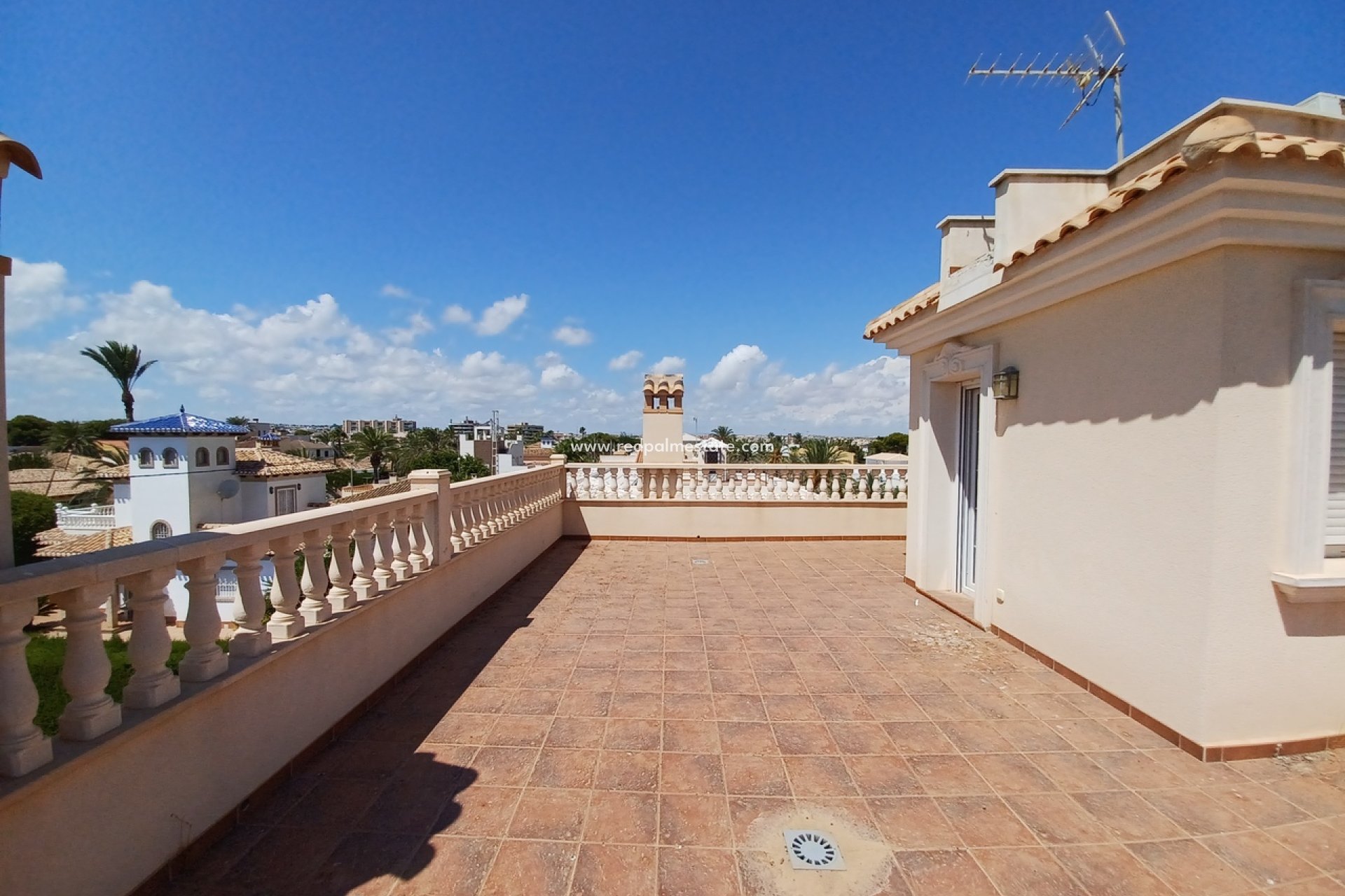 Revente - Villa -
Orihuela Costa - Cabo Roig