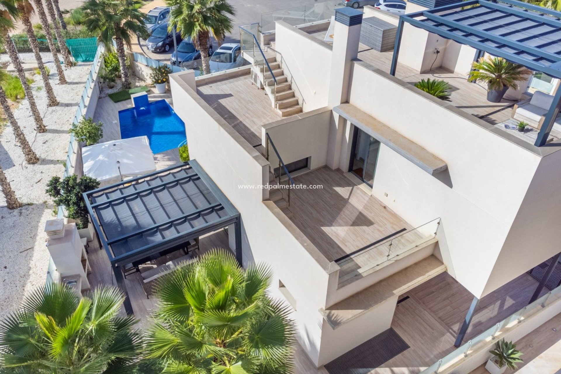 Revente - Villa -
Orihuela Costa - Cabo Roig