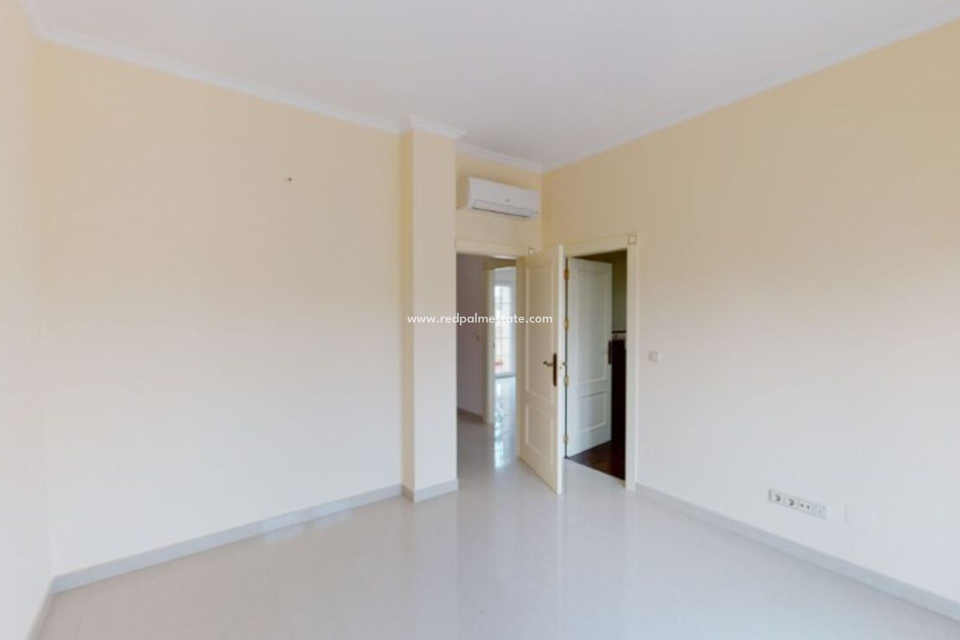 Revente - Villa -
Orihuela Costa - Cabo Roig