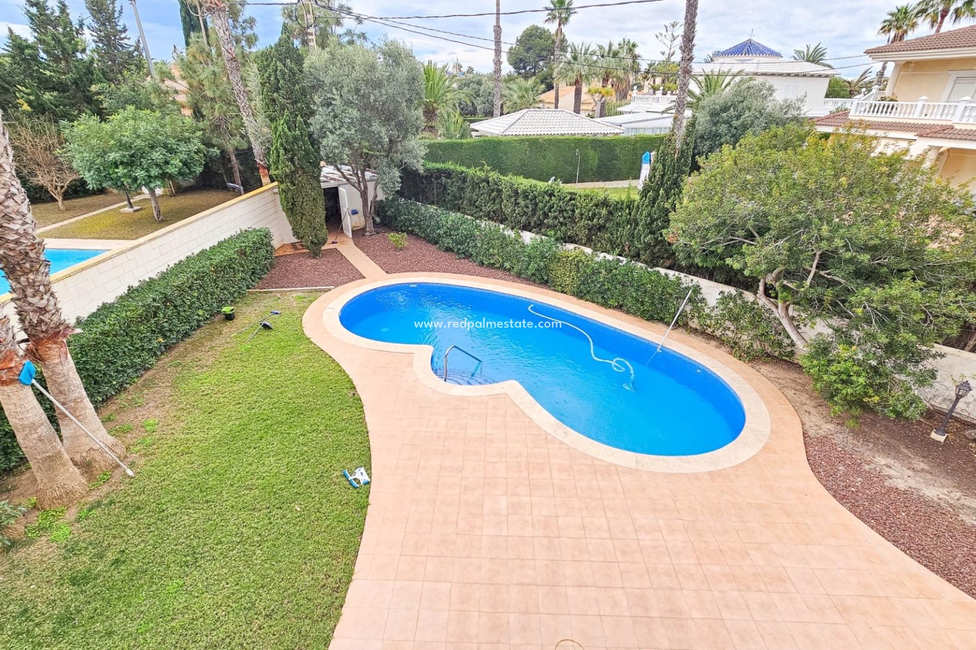 Revente - Villa -
Orihuela Costa - Cabo Roig