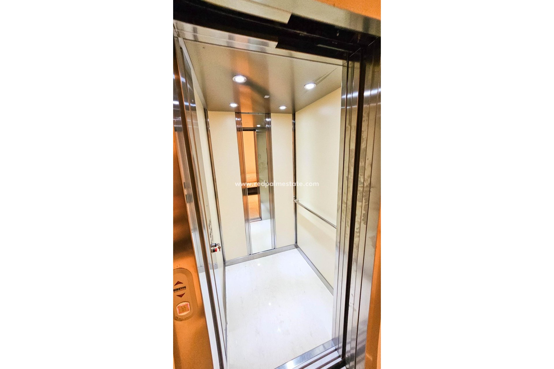 Revente - Villa -
Orihuela Costa - Cabo Roig