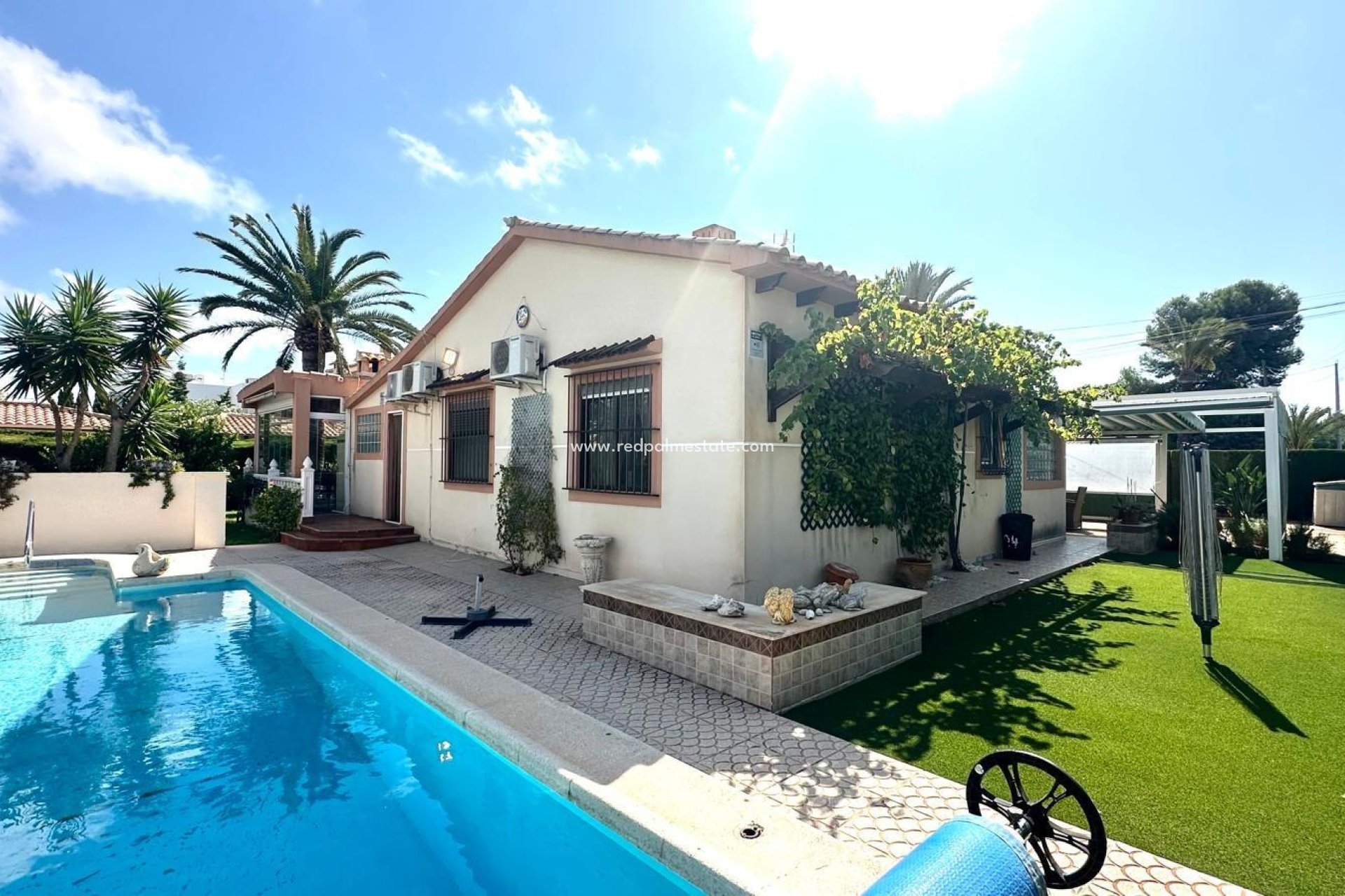 Revente - Villa -
Orihuela Costa - Cabo Roig