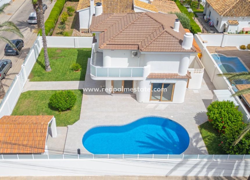 Revente - Villa -
Orihuela Costa - Cabo Roig