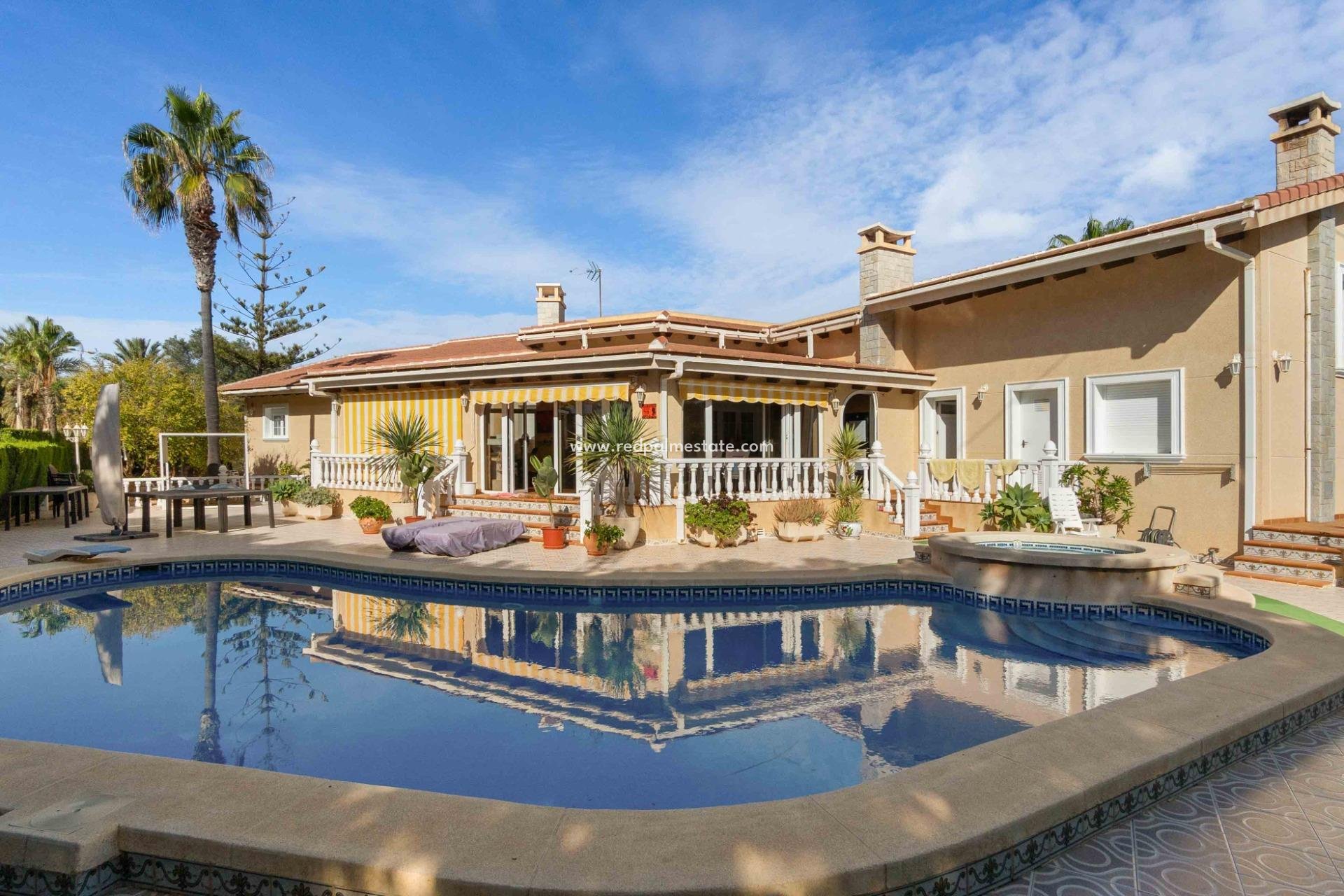 Revente - Villa -
Orihuela Costa - Cabo Roig