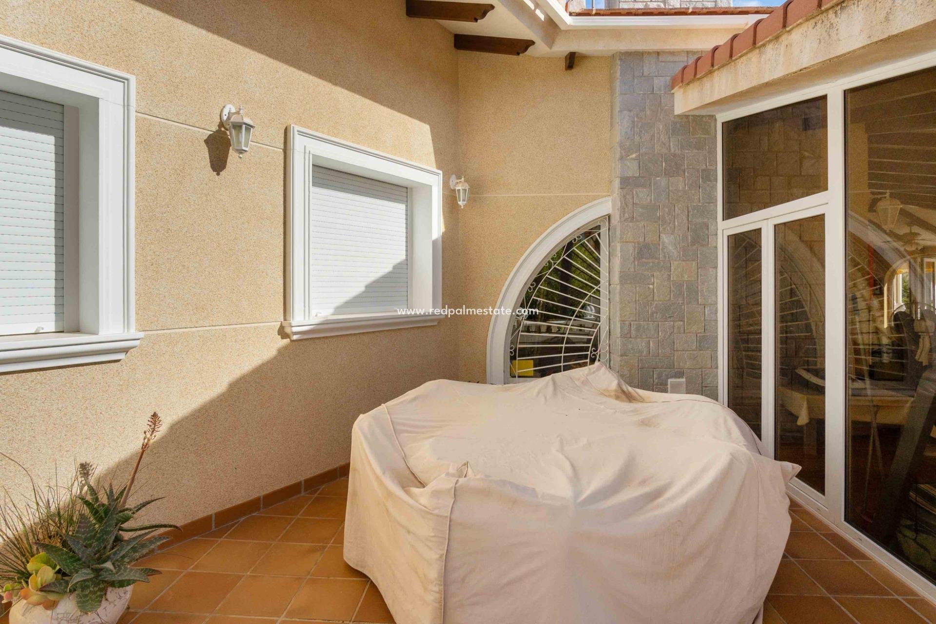 Revente - Villa -
Orihuela Costa - Cabo Roig
