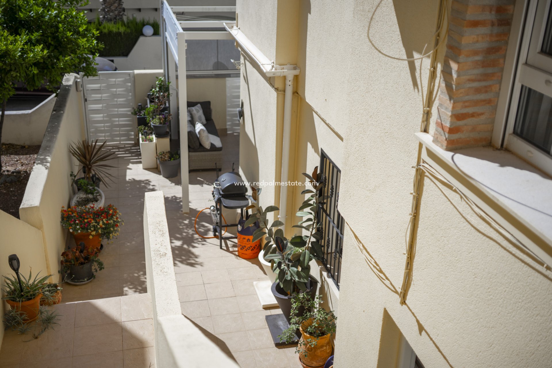 Revente - Villa -
Orihuela Costa - Calle Mayor