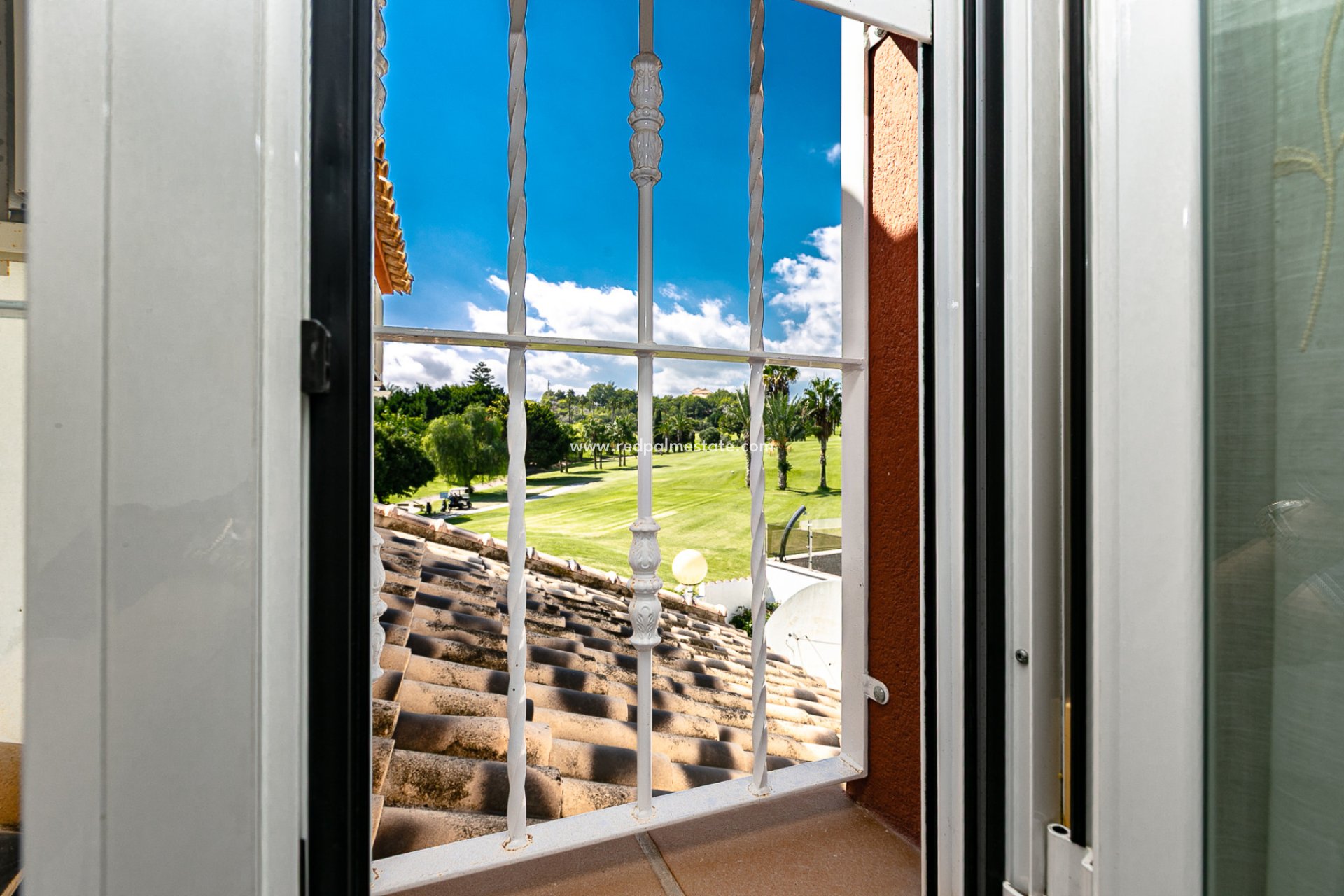 Revente - Villa -
Orihuela Costa - Campoamor Golf