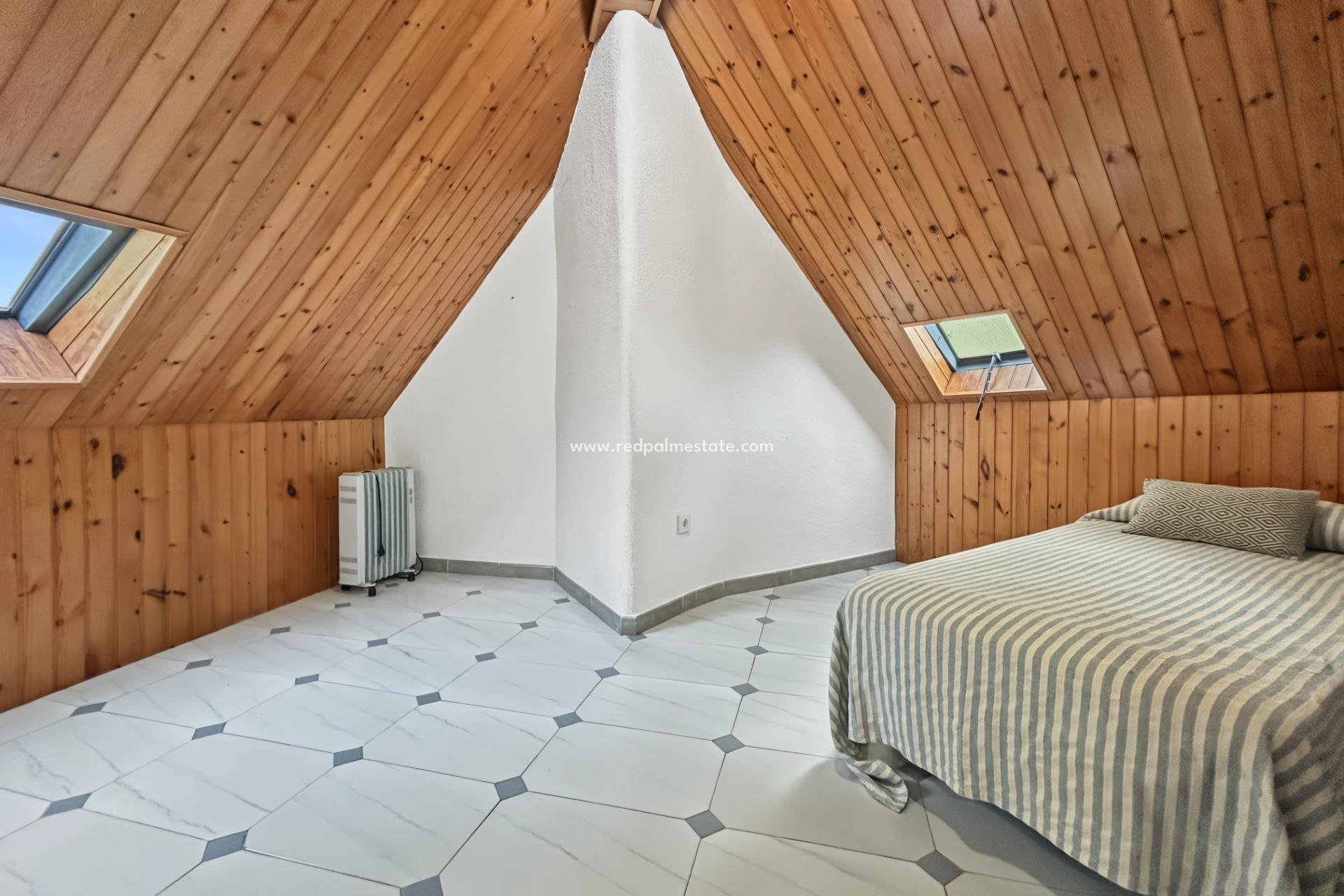 Revente - Villa -
Orihuela Costa - Campoamor