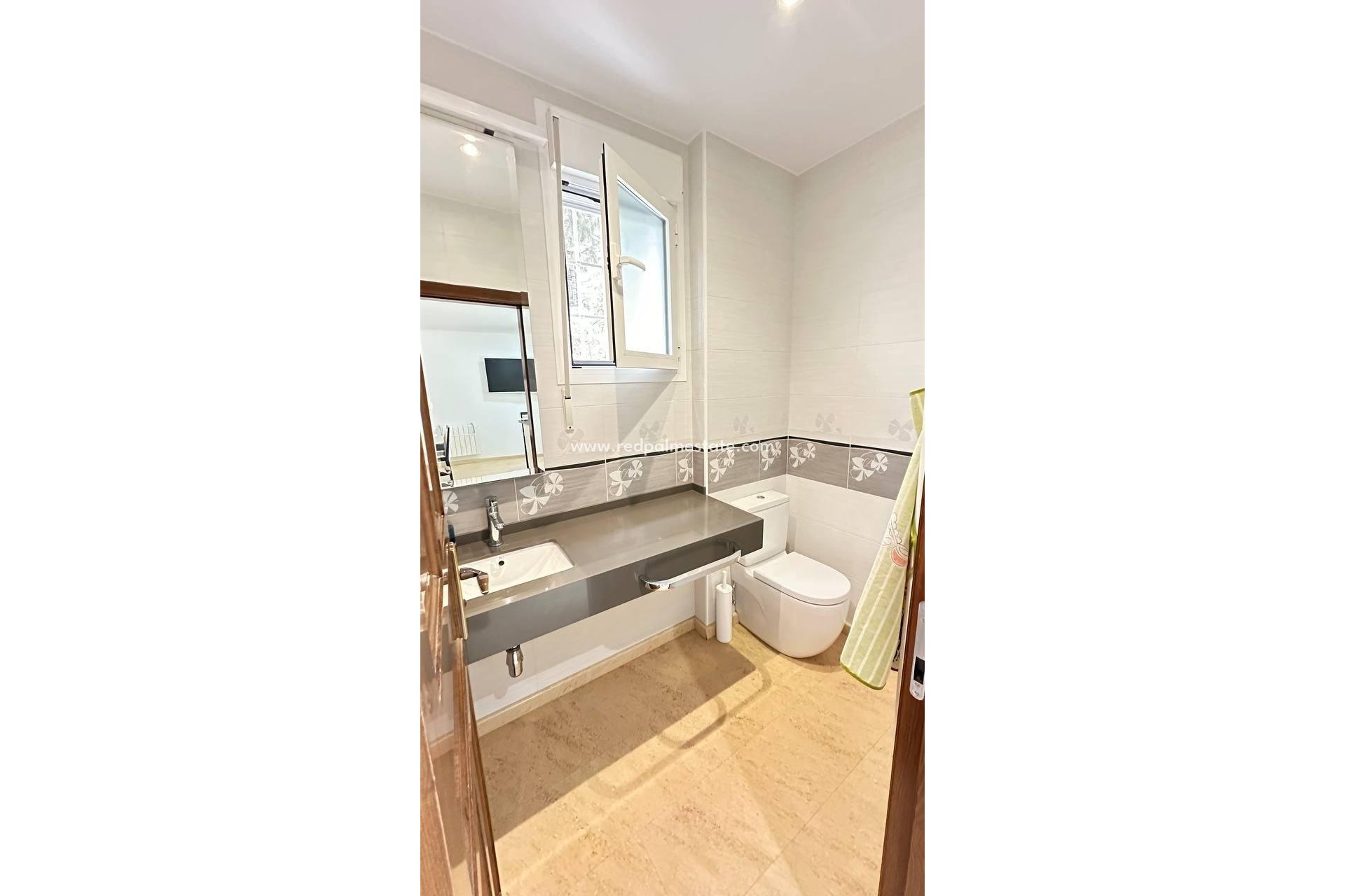 Revente - Villa -
Orihuela Costa - Campoamor