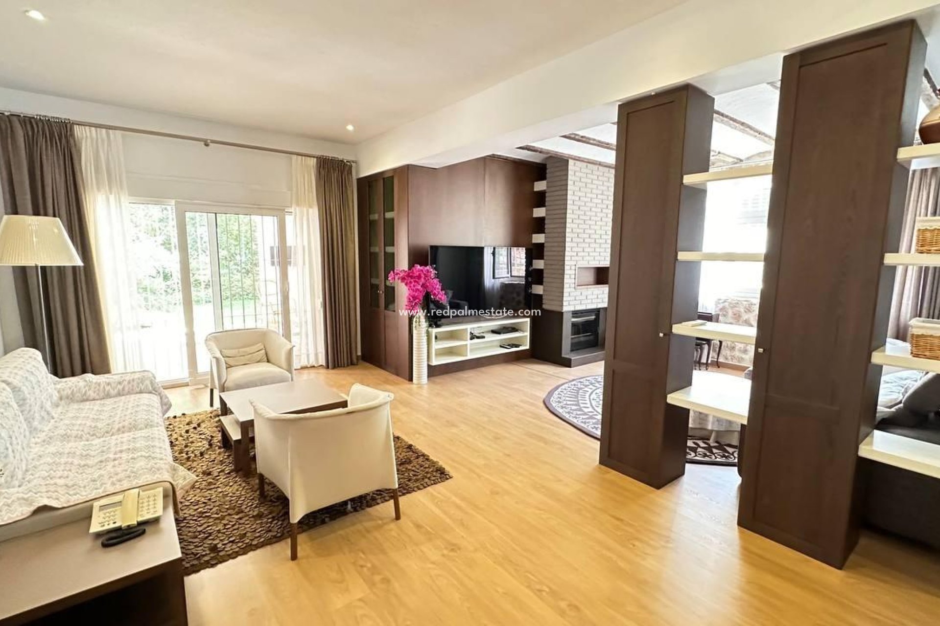 Revente - Villa -
Orihuela Costa - Campoamor