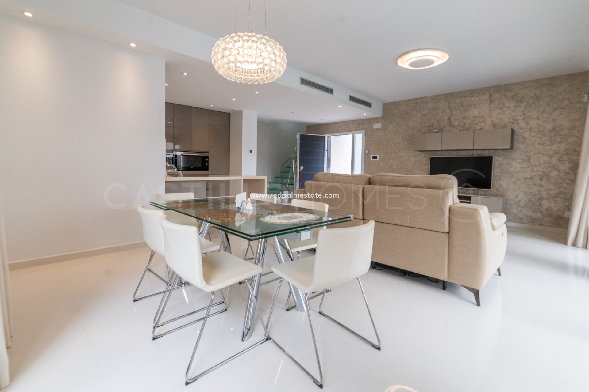 Revente - Villa -
Orihuela Costa - Campoamor