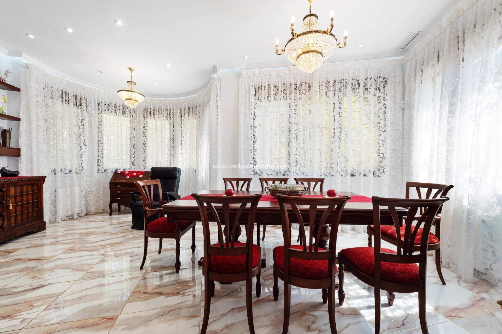 Revente - Villa -
Orihuela Costa - Campoamor
