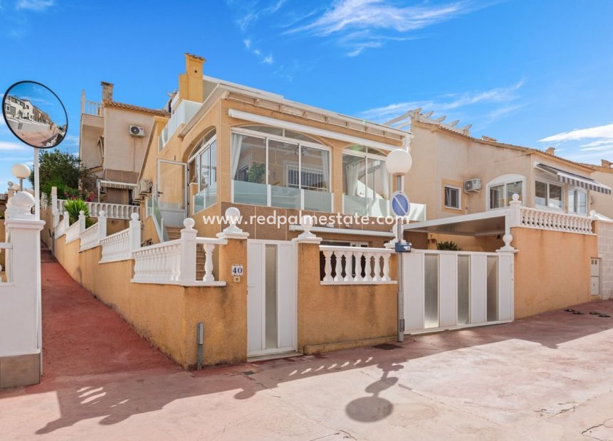 Revente - Villa -
Orihuela Costa - Costa Blanca