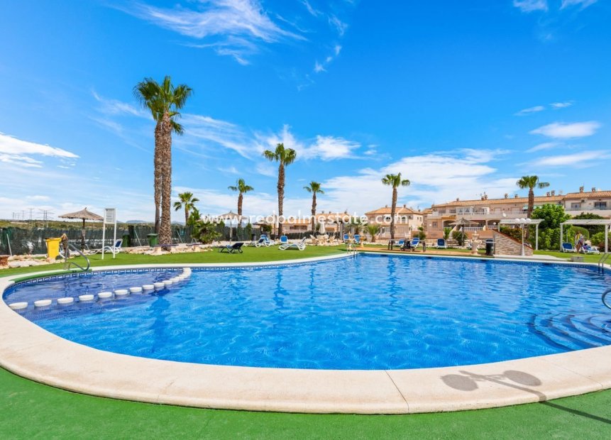 Revente - Villa -
Orihuela Costa - Costa Blanca