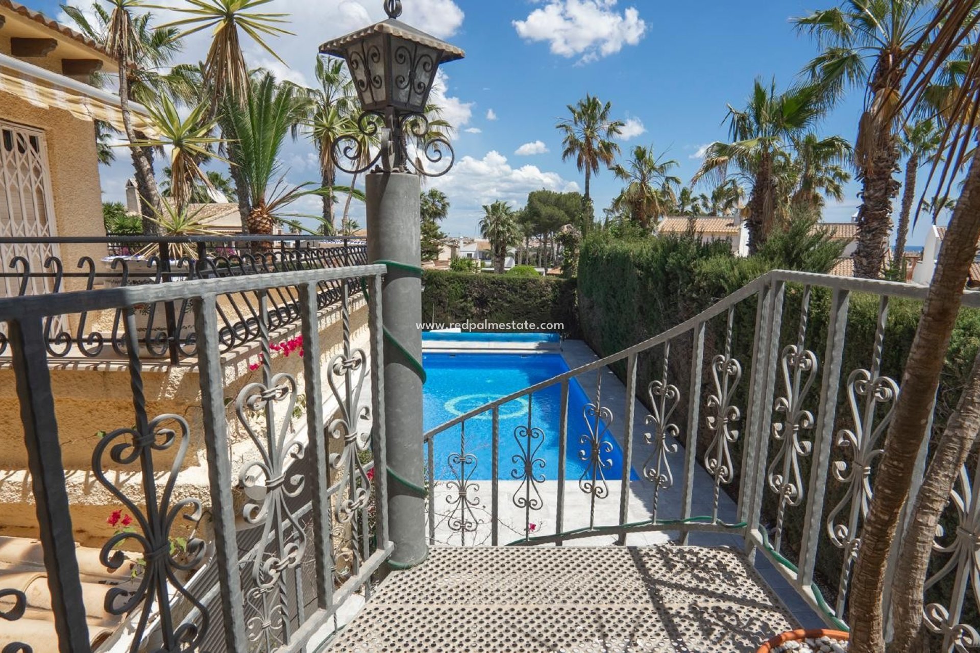 Revente - Villa -
Orihuela Costa - Costa Blanca