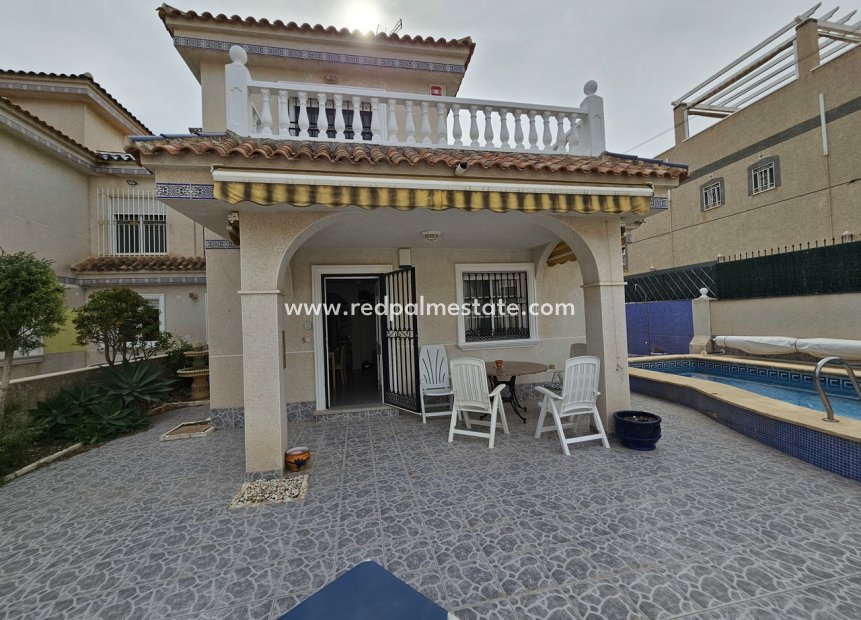 Revente - Villa -
Orihuela Costa - Costa Blanca