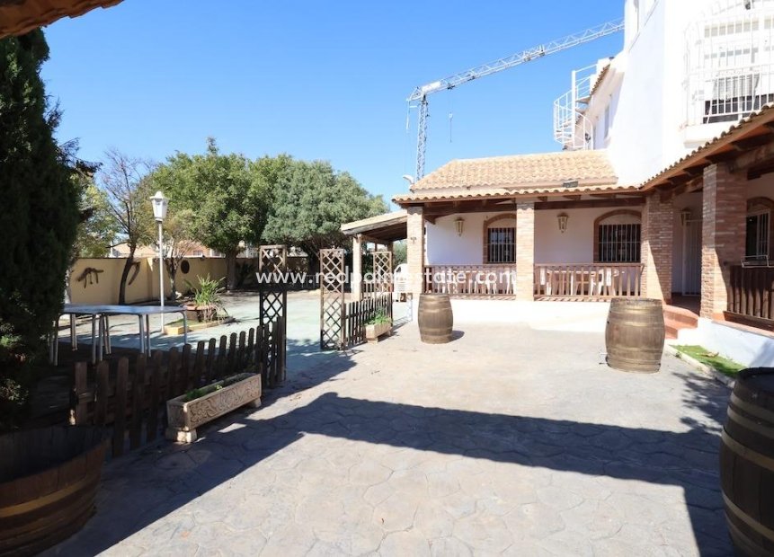 Revente - Villa -
Orihuela Costa - Costa Blanca
