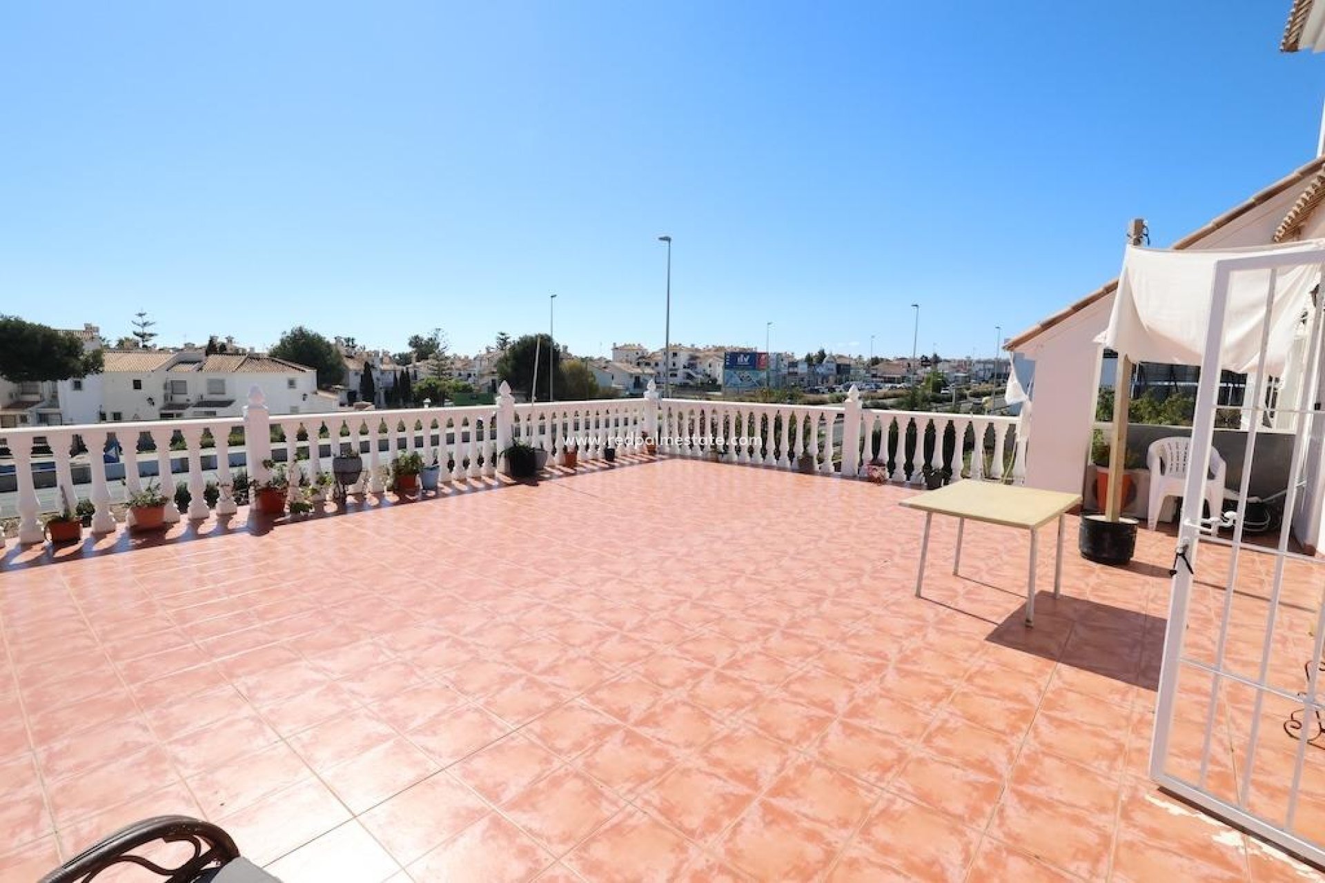 Revente - Villa -
Orihuela Costa - Costa Blanca