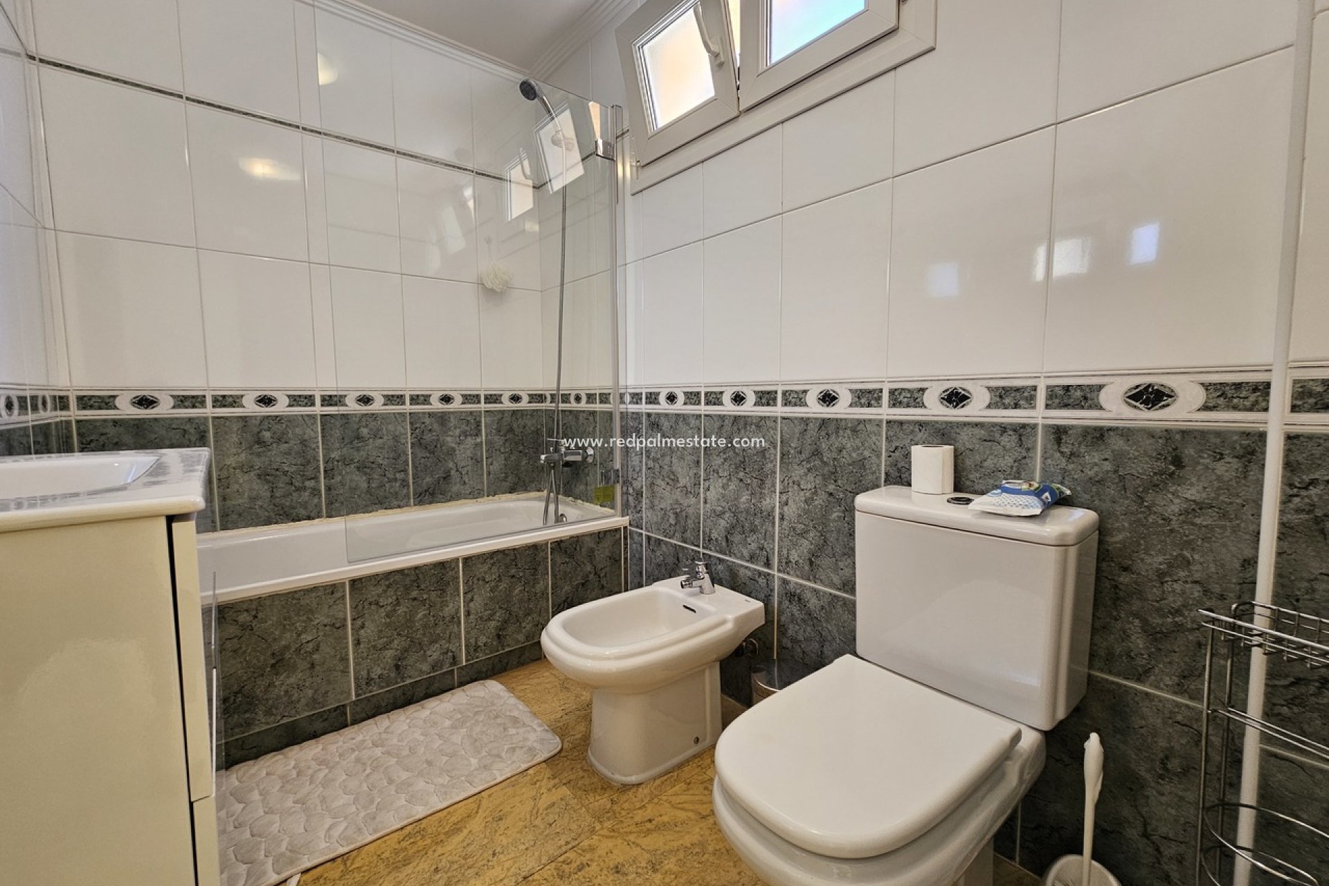 Revente - Villa -
Orihuela Costa - Costa Blanca