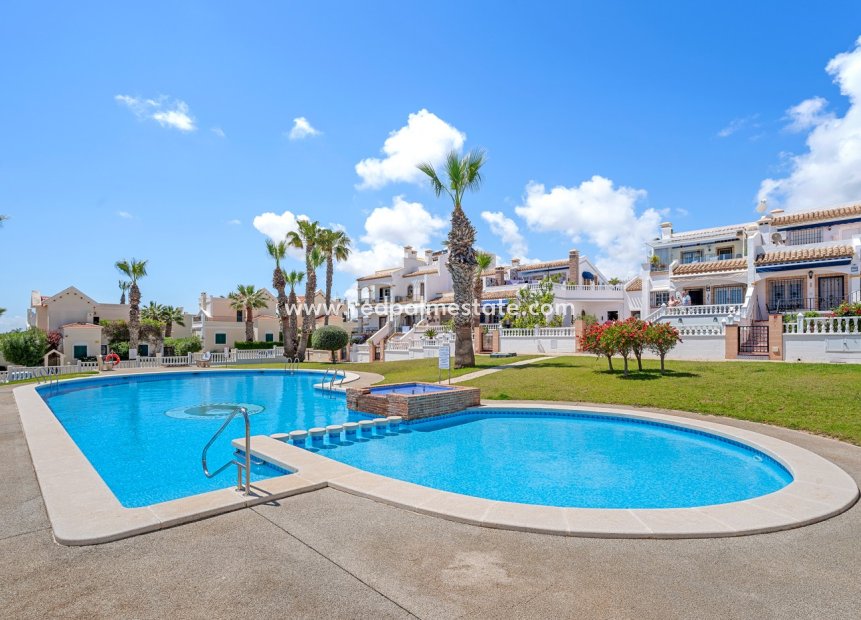 Revente - Villa -
Orihuela Costa - Costa Blanca