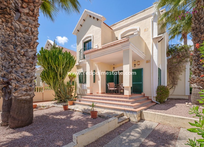 Revente - Villa -
Orihuela Costa - Costa Blanca