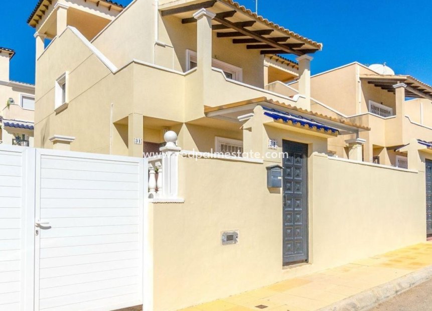 Revente - Villa -
Orihuela Costa - Costa Blanca