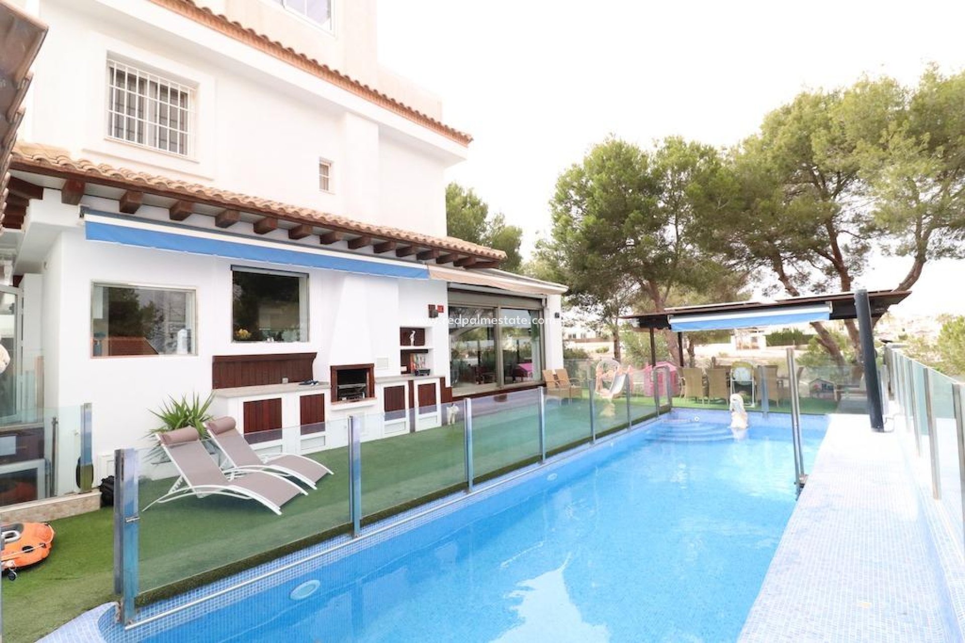 Revente - Villa -
Orihuela Costa - Costa Blanca
