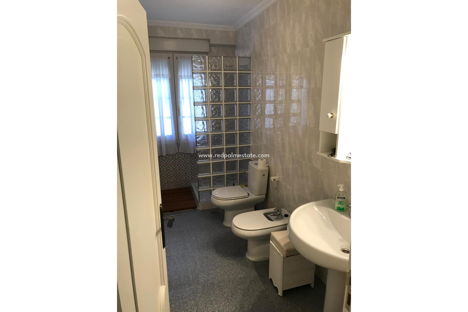 Revente - Villa -
Orihuela Costa - Costa Blanca