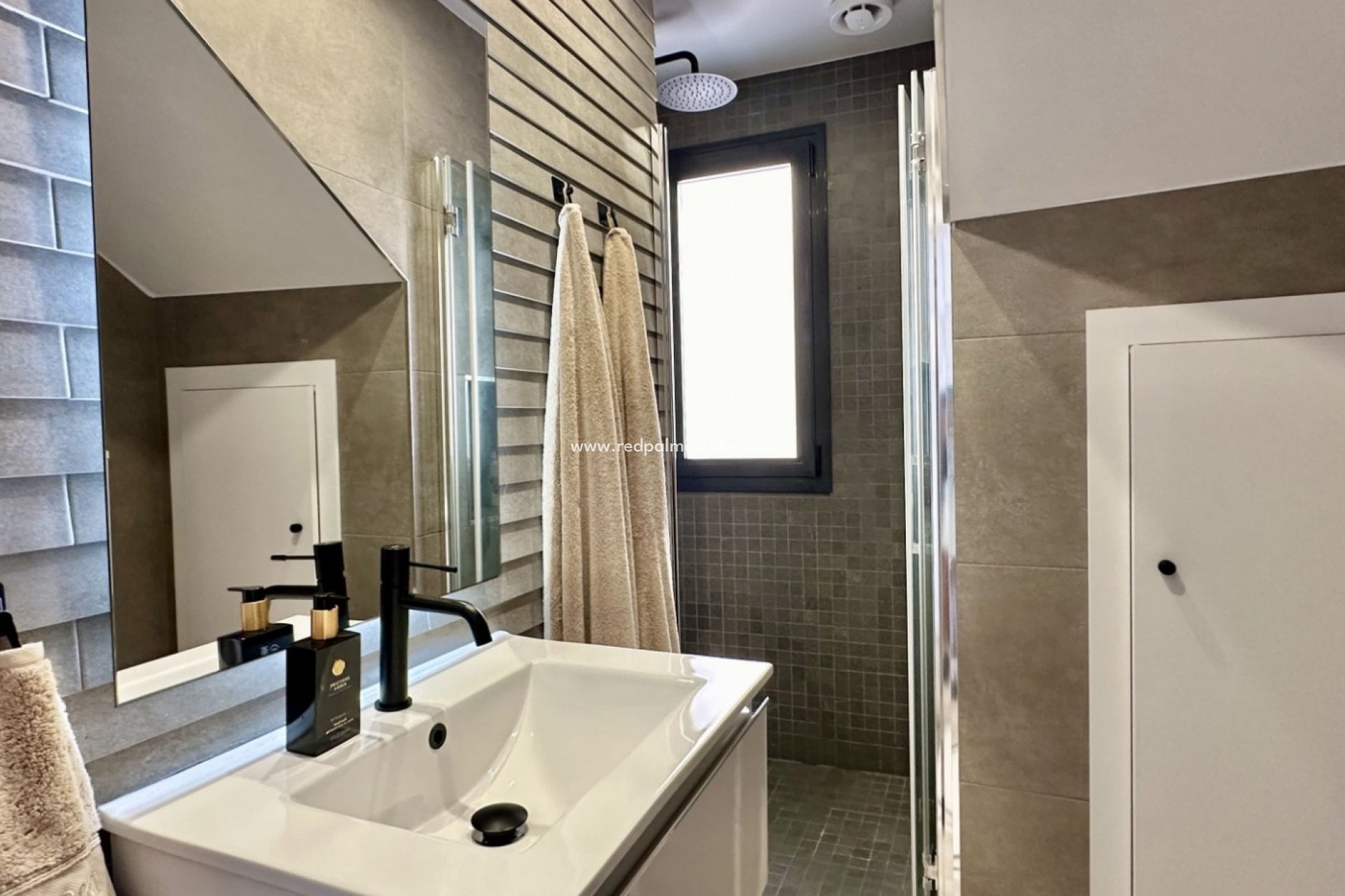 Revente - Villa -
Orihuela Costa - Costa Blanca