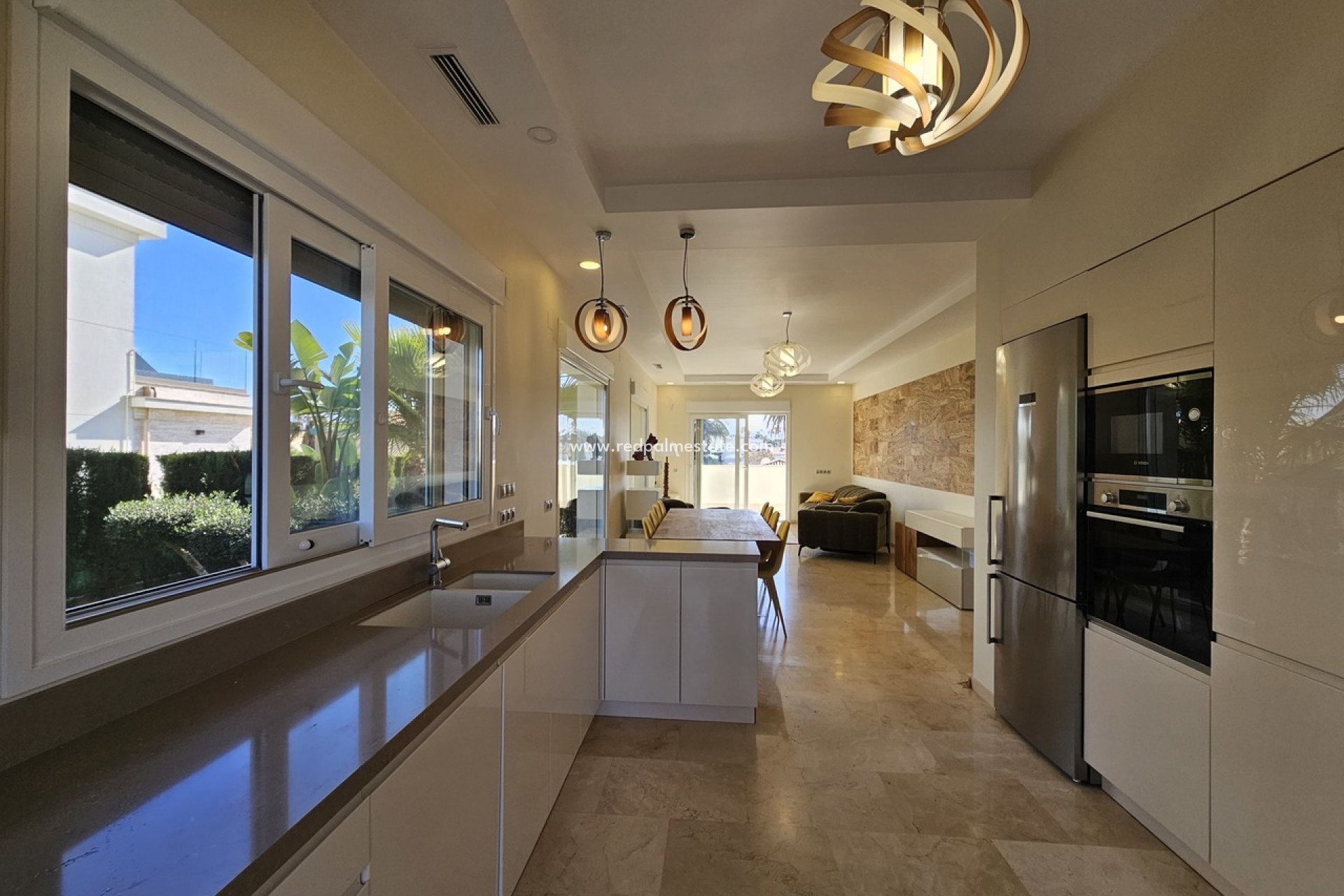 Revente - Villa -
Orihuela Costa - Costa Blanca