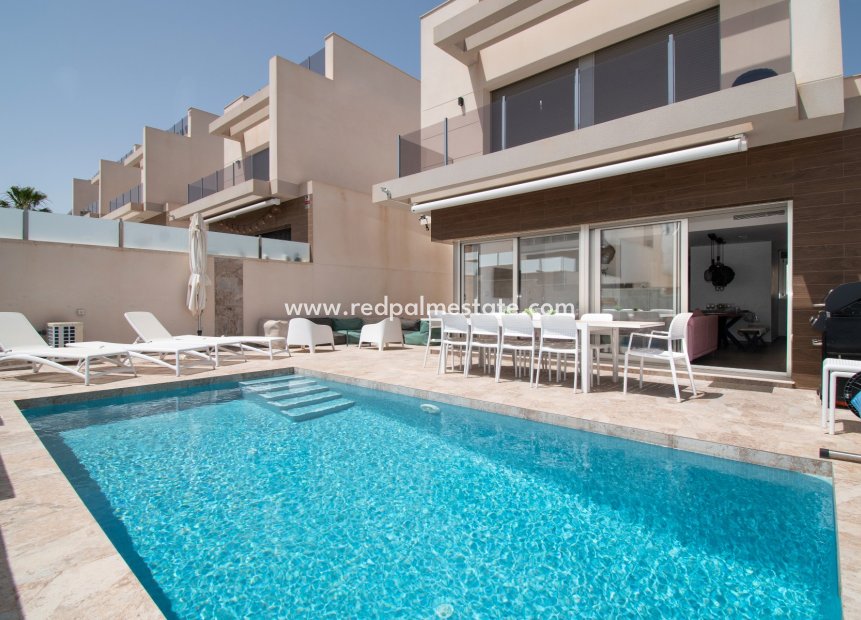 Revente - Villa -
Orihuela Costa - Costa Blanca