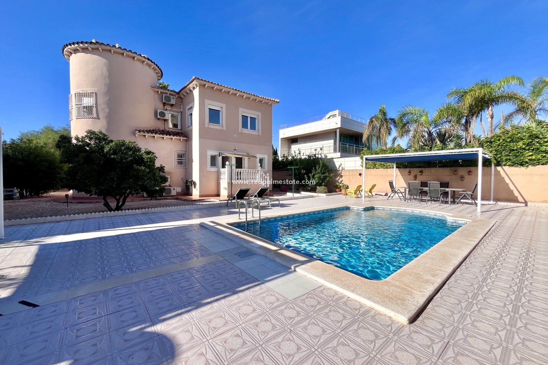 Revente - Villa -
Orihuela Costa - Costa Blanca