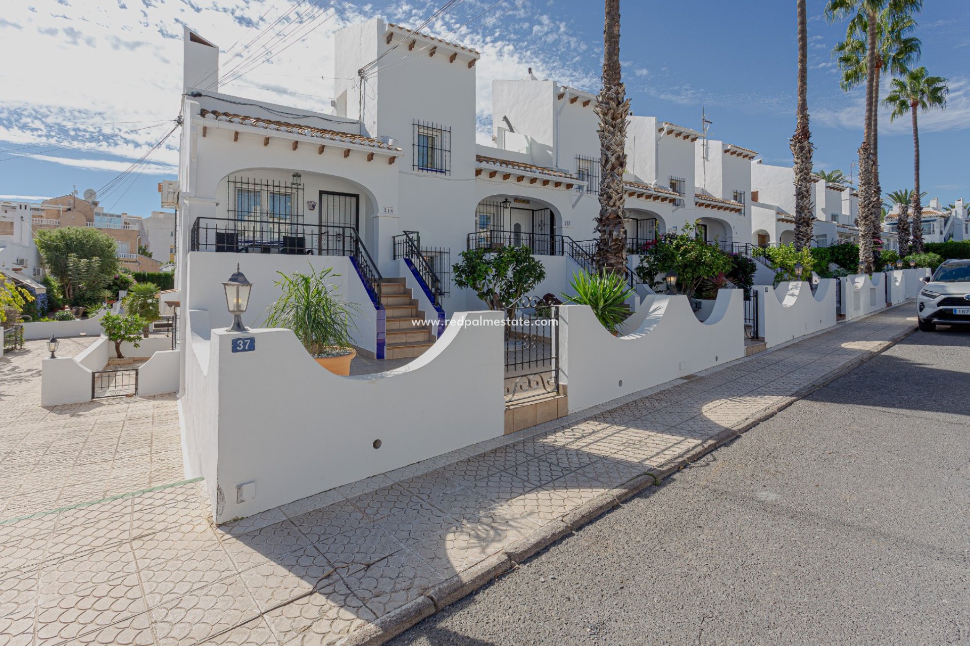 Revente - Villa -
Orihuela Costa - Costa Blanca