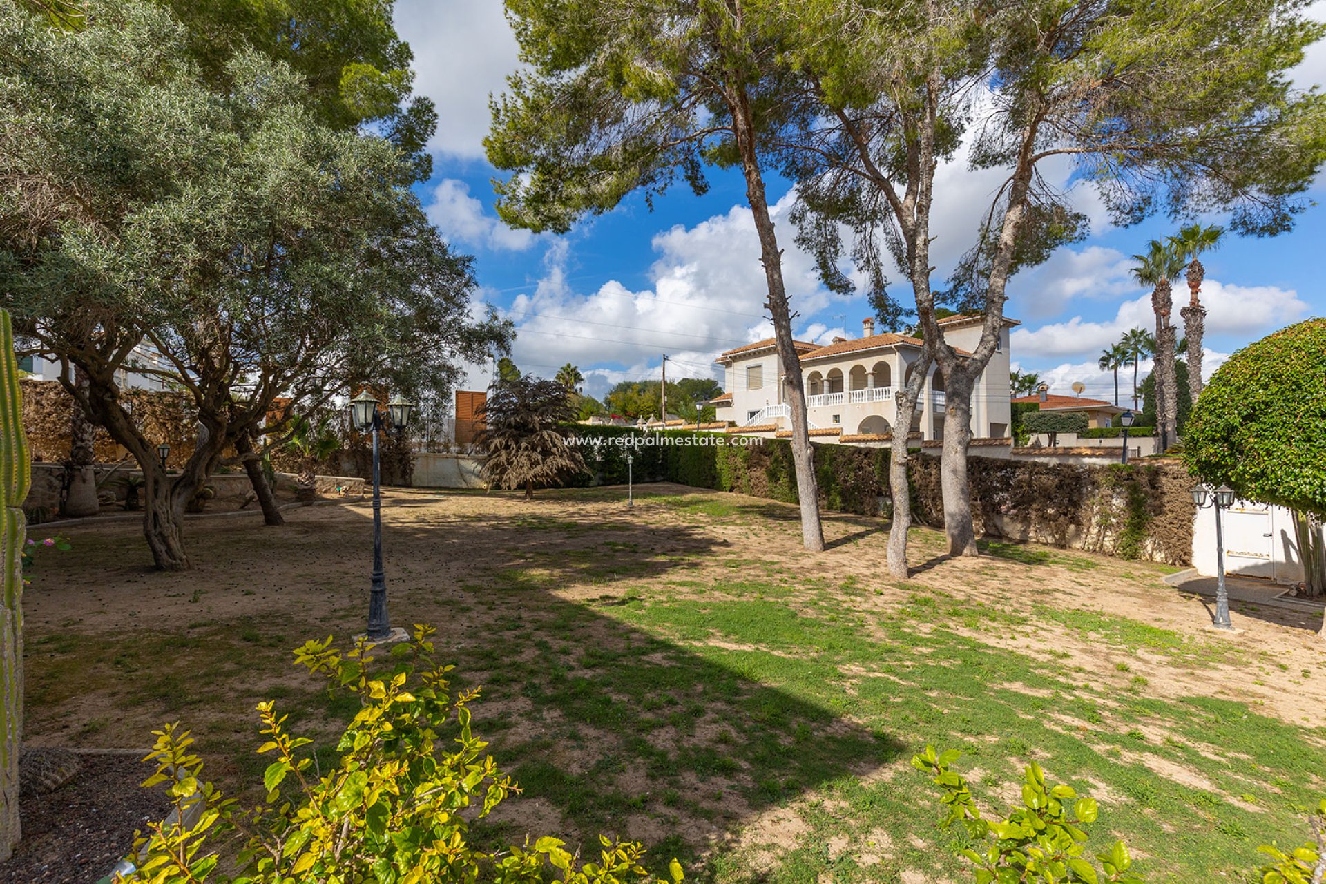 Revente - Villa -
Orihuela Costa - Costa Blanca