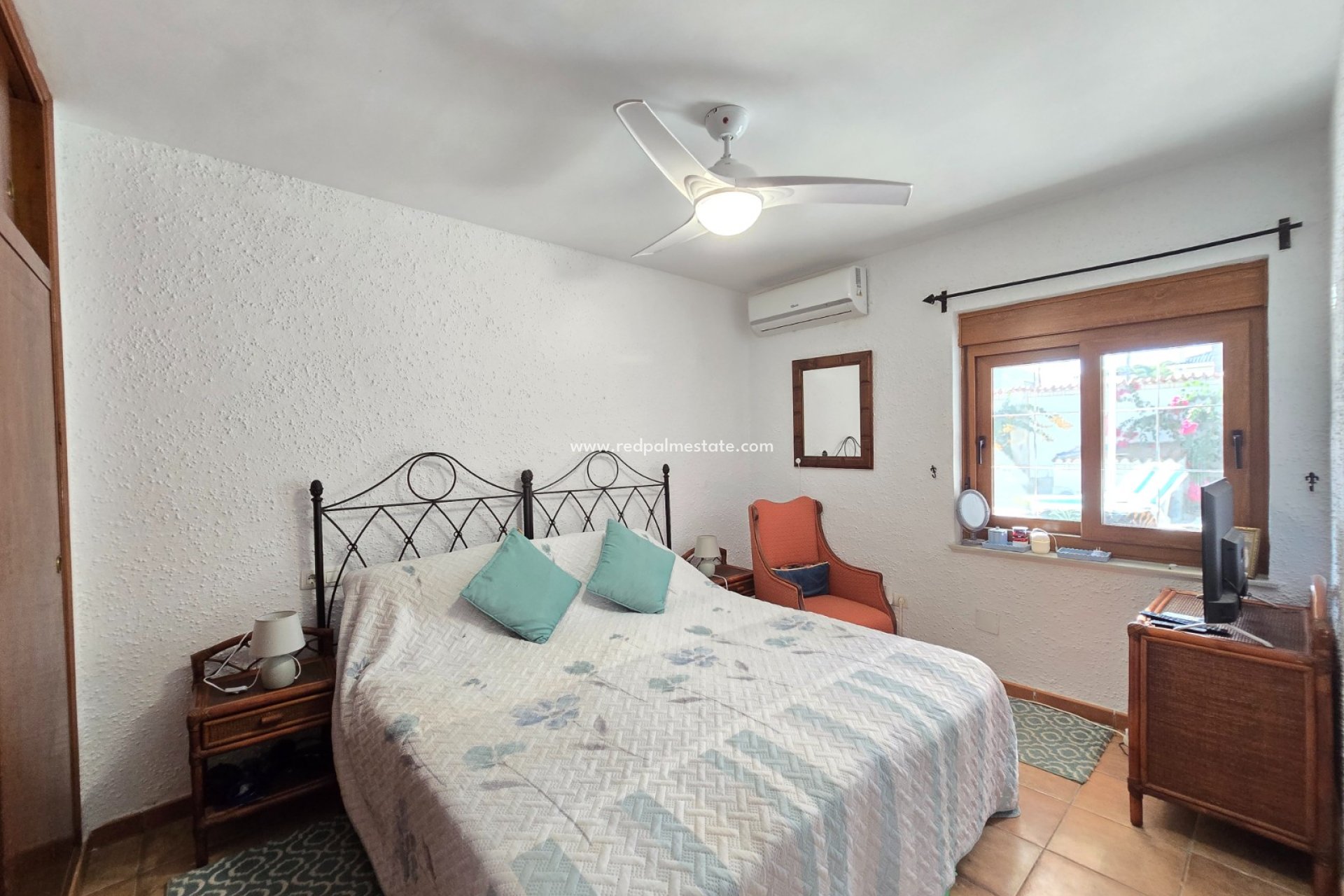 Revente - Villa -
Orihuela Costa - Costa Blanca