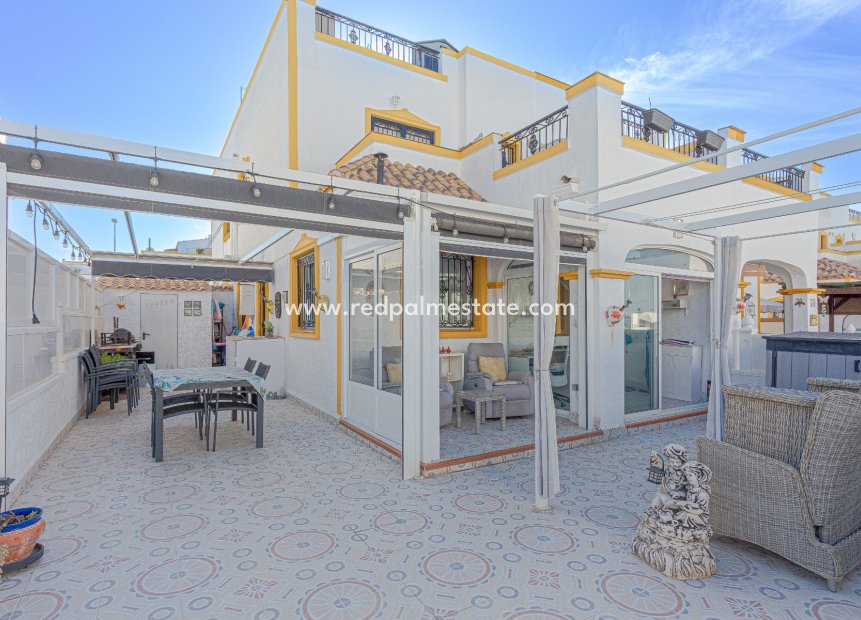 Revente - Villa -
Orihuela Costa - Costa Blanca