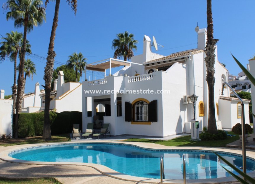 Revente - Villa -
Orihuela Costa - Costa Blanca
