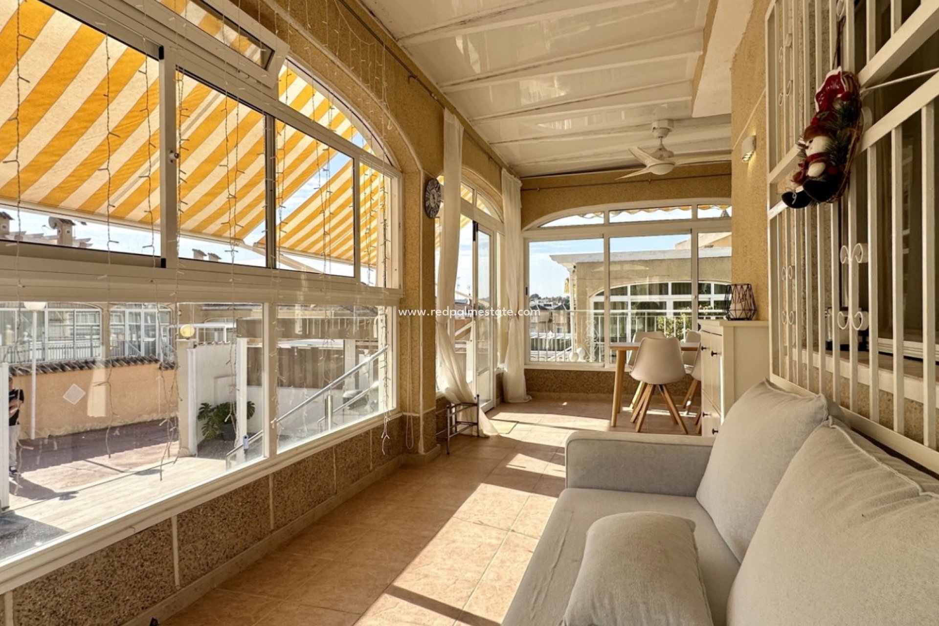 Revente - Villa -
Orihuela Costa - Costa Blanca