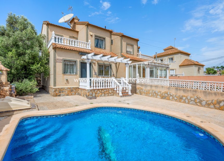Revente - Villa -
Orihuela Costa - El Galan