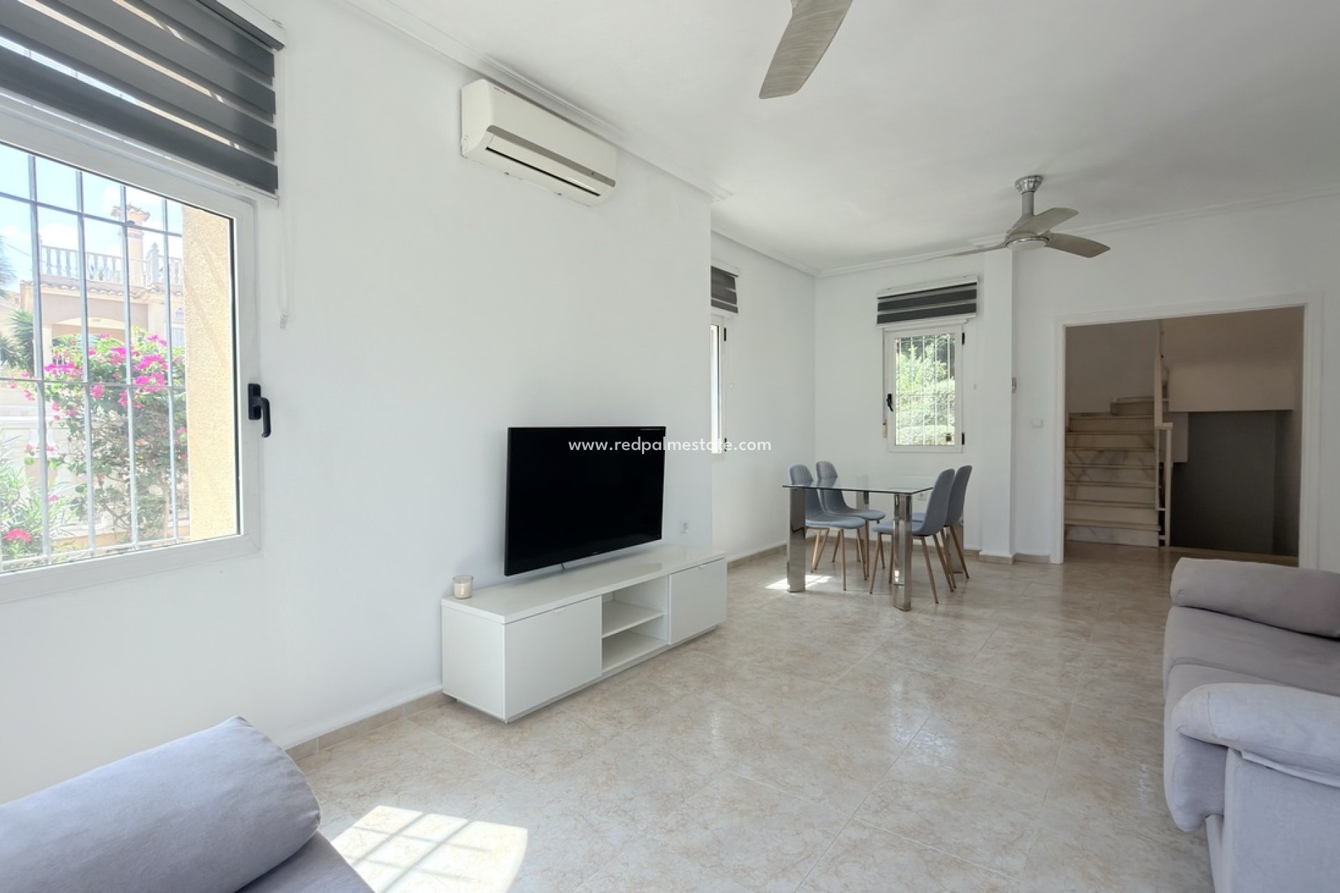 Revente - Villa -
Orihuela Costa - Inland