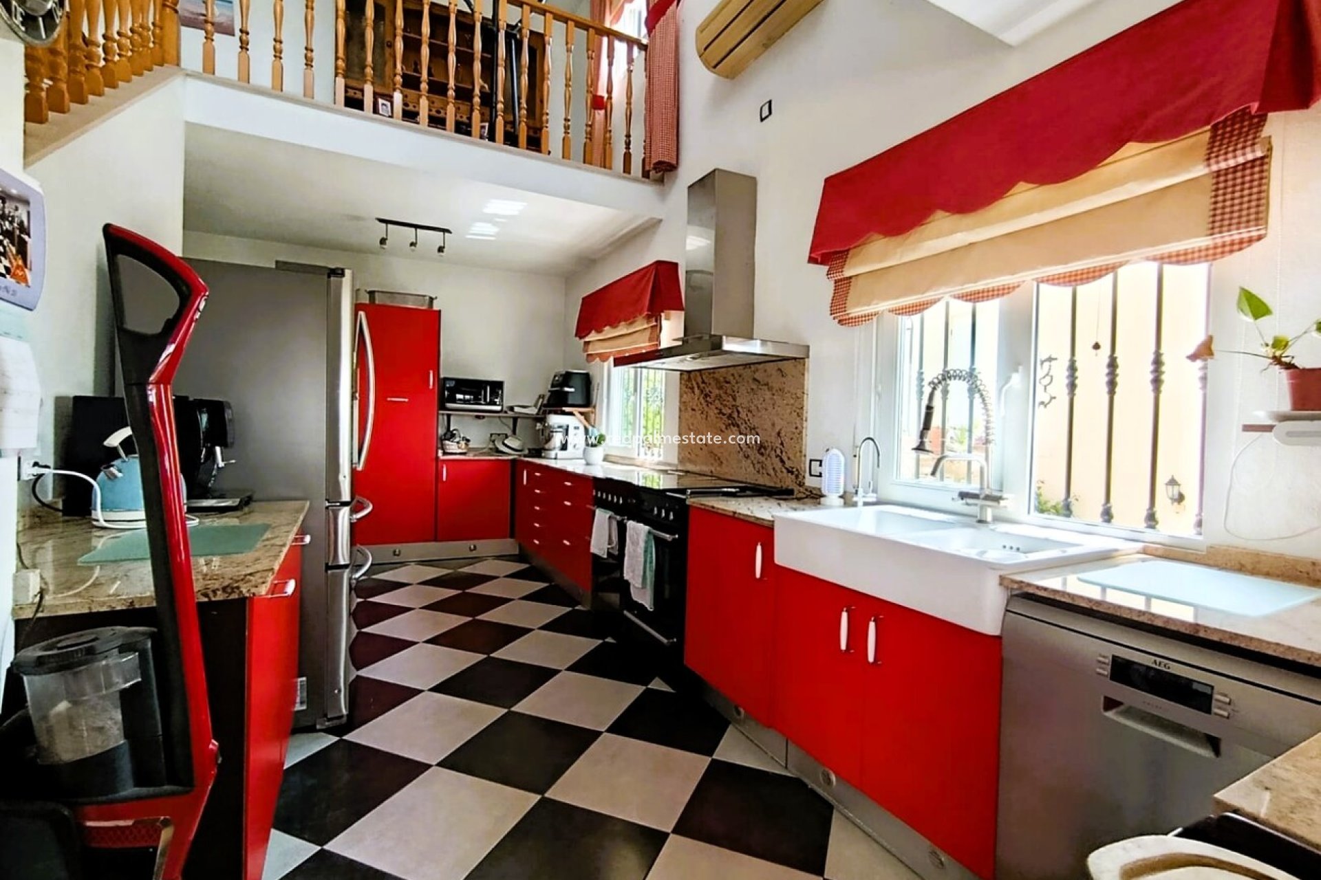 Revente - Villa -
Orihuela Costa - Inland